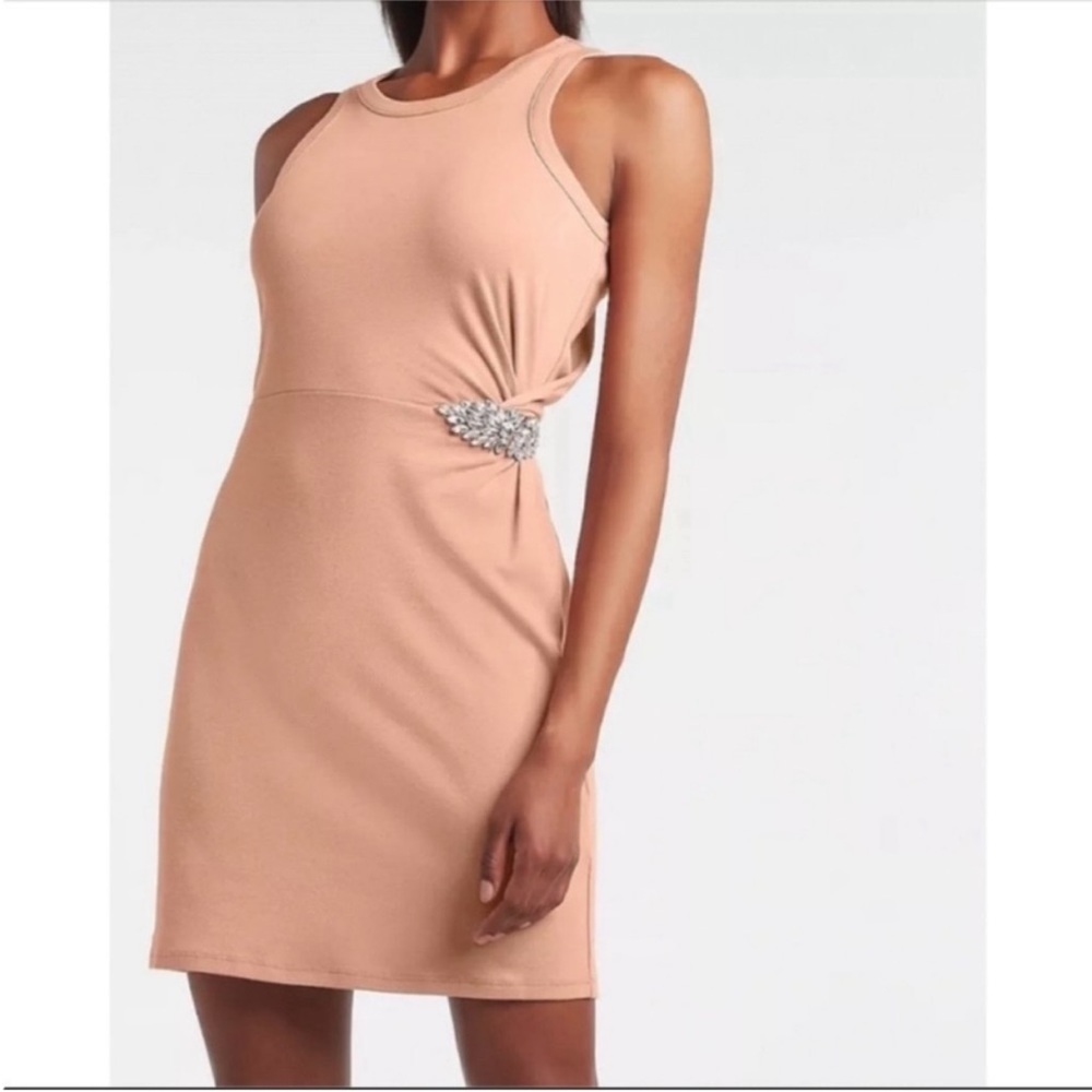 NWT Women's Express Peach Brooch Sleeveless T Shirt Dress Size Medium